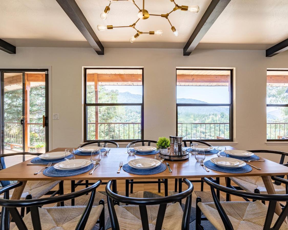 Secluded Mtn Top Family Haven W/Views Spa & Arcade Три-Риверс Экстерьер фото