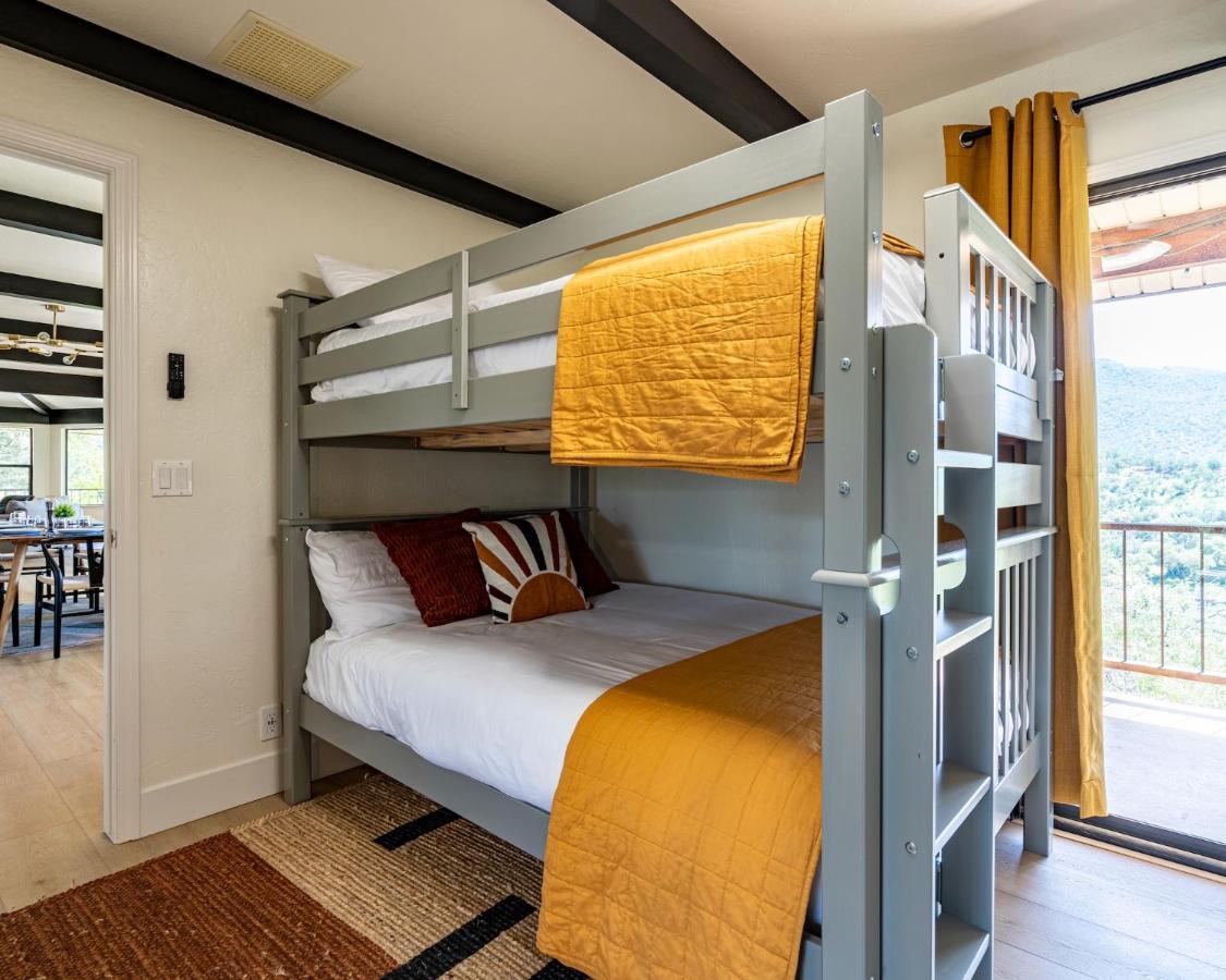 Secluded Mtn Top Family Haven W/Views Spa & Arcade Три-Риверс Экстерьер фото