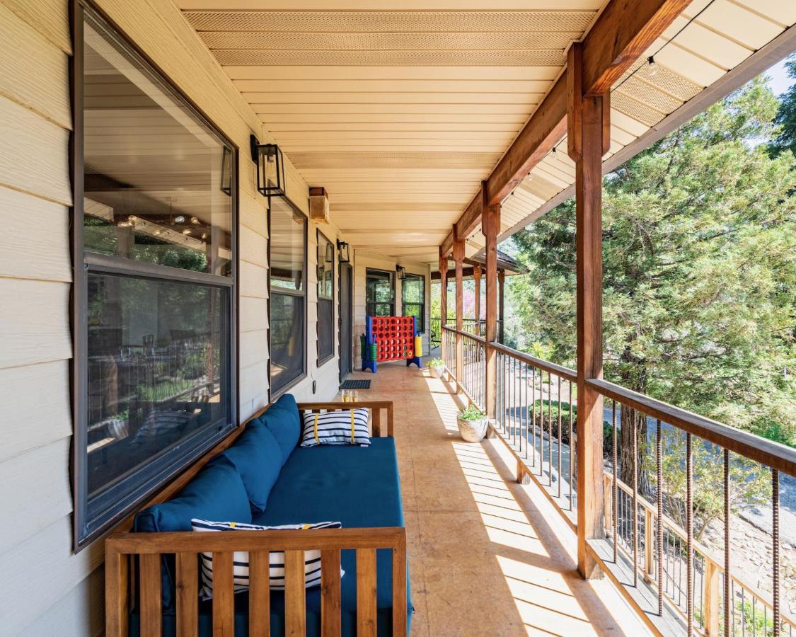 Secluded Mtn Top Family Haven W/Views Spa & Arcade Три-Риверс Экстерьер фото