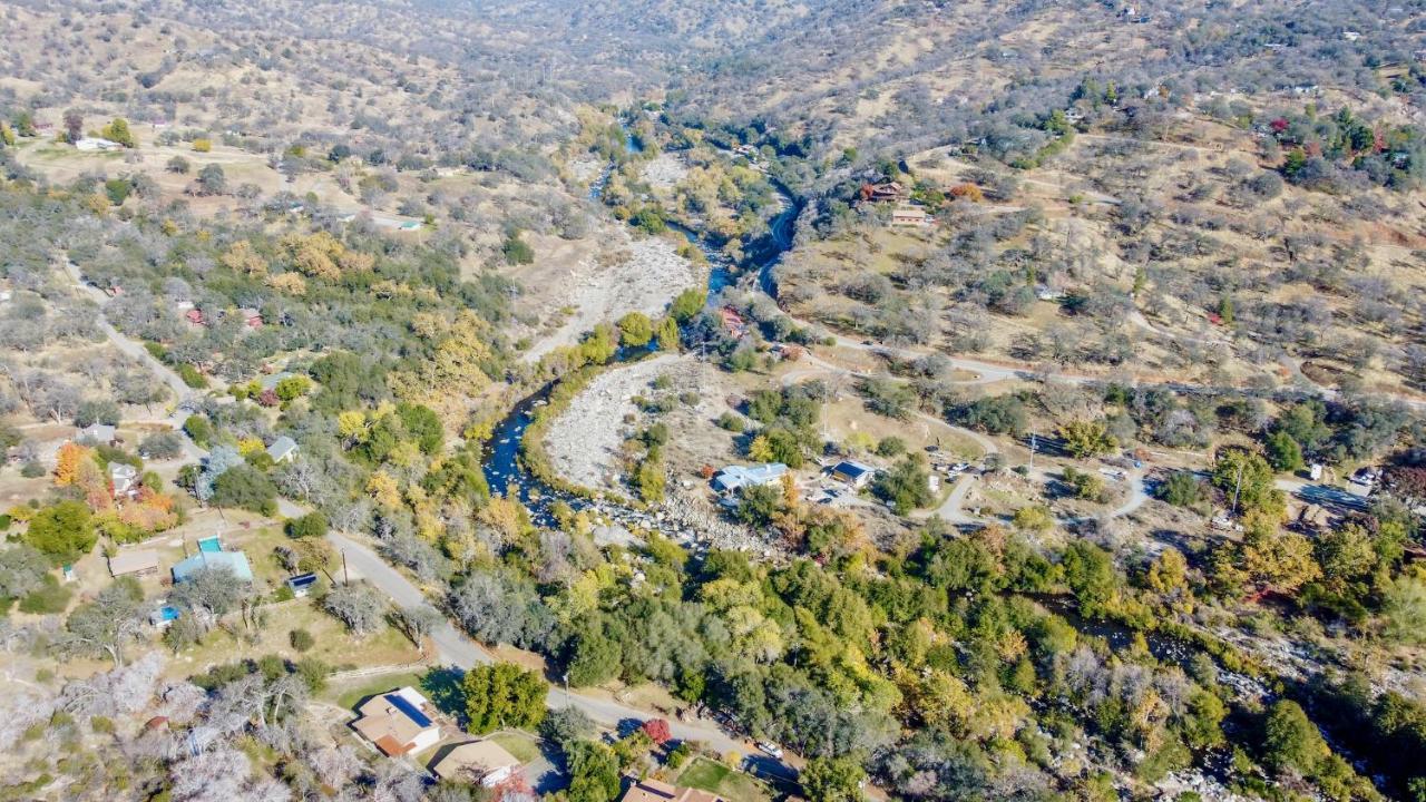 Secluded Mtn Top Family Haven W/Views Spa & Arcade Три-Риверс Экстерьер фото